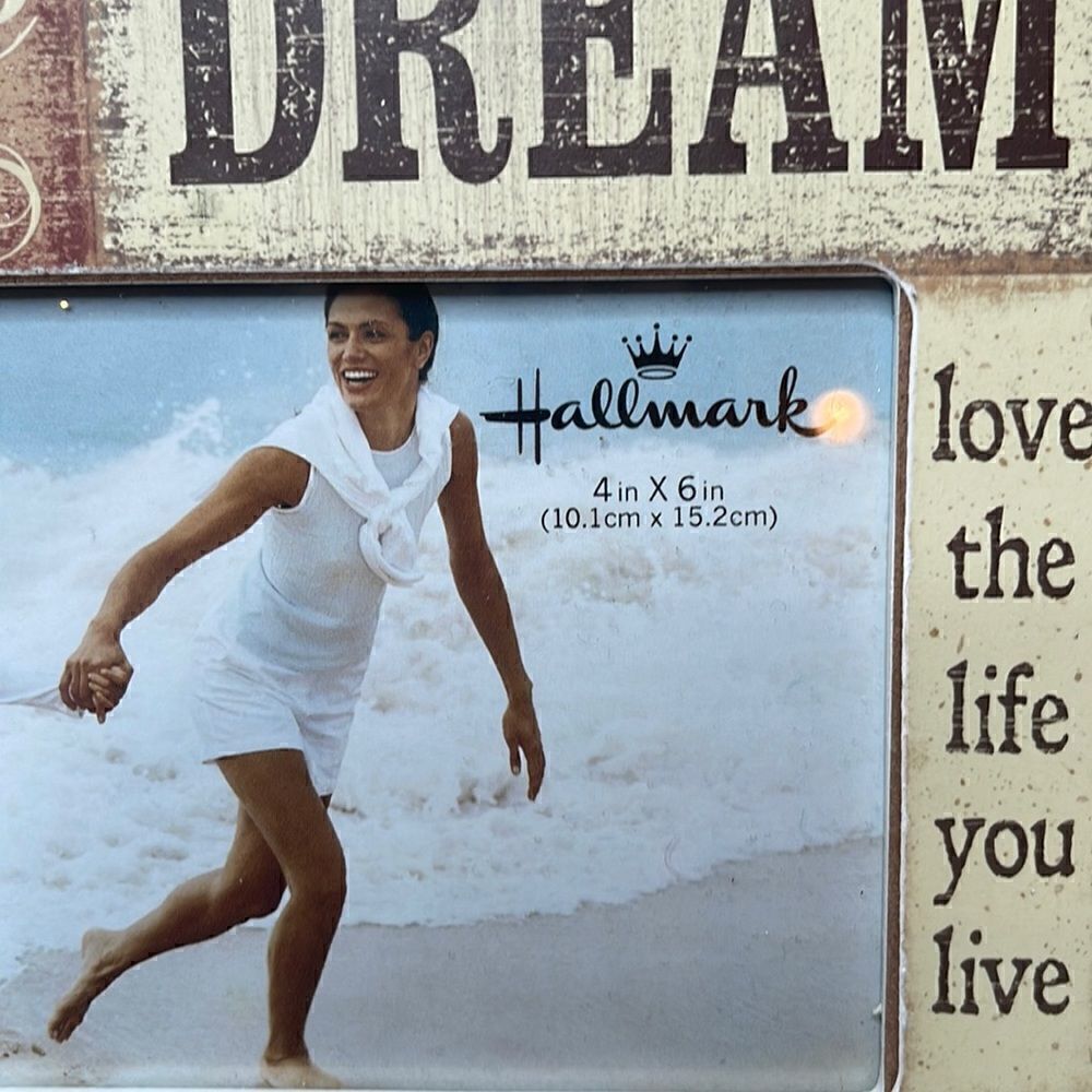 Hallmark Wood Love Frame.   - Picture 4 of 6
